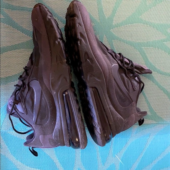 Nike Other - Nike air max 270 react